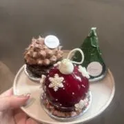 にこ