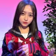 櫻坂46 小田倉麗奈 直筆 サイン 生写真 座り 三期生ブックレット衣装