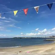 こう