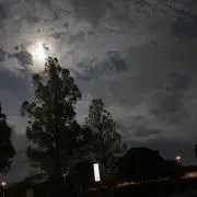 よみより