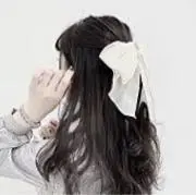 みと