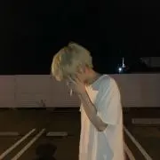 yの画像