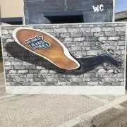 とも