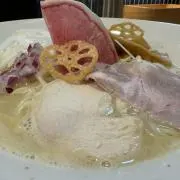 ラーメン屋の画像