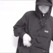 す