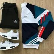 red marketの画像
