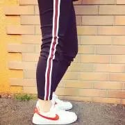 V