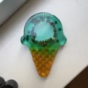 エミコ