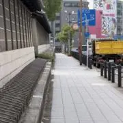 りりの画像