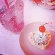 みと