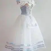 リーナの画像