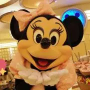 さんさん