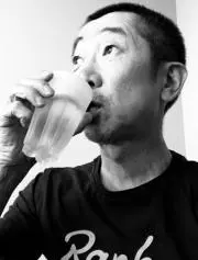 黑衣