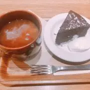 み