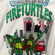 ウルルとサララ