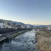 まー