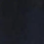 ，