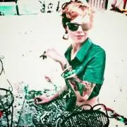 ニールンの画像