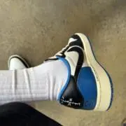 Jの画像