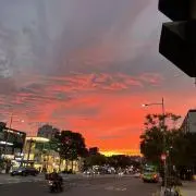 omom