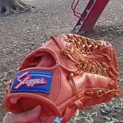 野球　グローブの画像