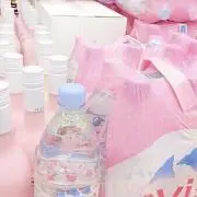 (^ ^)