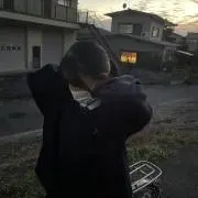 凛