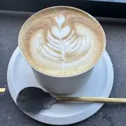 とも