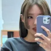 b.tの画像