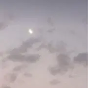 :)の画像
