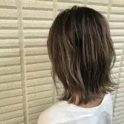 しろ