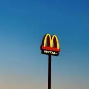 yの画像