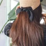 ユユ　フォローで50円引き　コメントを！の画像