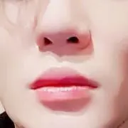 みひ