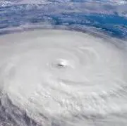 台風の画像