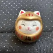 起き上がりこぼしの画像