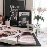 s.h.i..＊
