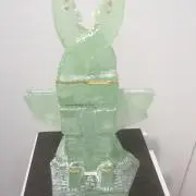 いそじん