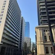 超美品！最終値下げ！グラストラッカー BB 純正タンク 赤 - メルカリ