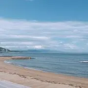 とも