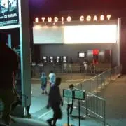 谷仮面と島さんの画像