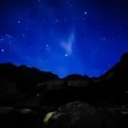 かつ