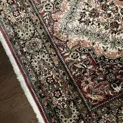ペルシャ絨毯