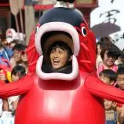 ATSUKO MATANO ダウンベスト 猫 いちご柄 - メルカリ
