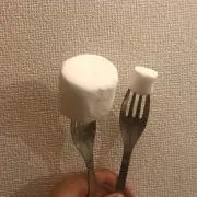 赤い座布団の画像