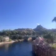 uの画像
