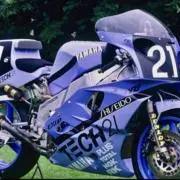TECH 21の画像