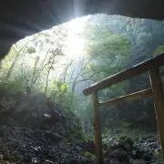 st