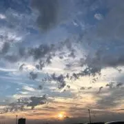 み