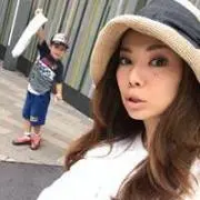 石井なつき